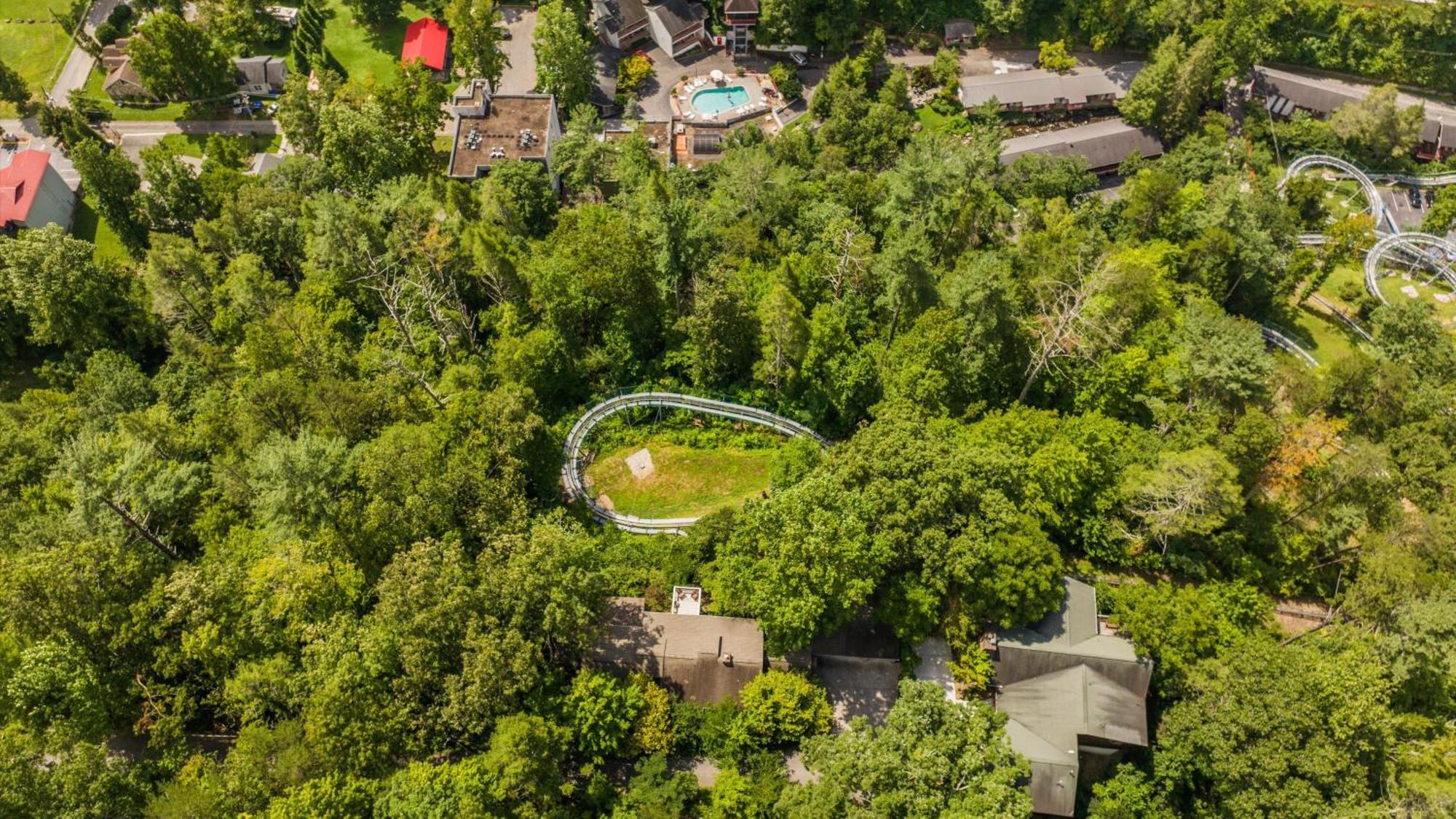 Whiskey Ridge Lodge, A Restored 1940S Gem, 2 Mins From Downtown, Breathtaking City Views, Custom Game Room, And Spacious Elegance Gatlinburg Esterno foto